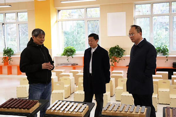 山大附属高中来我校考察交流