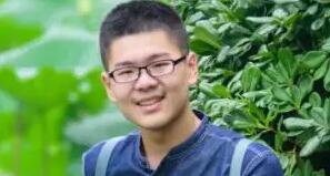 乌赫阳——用镜头和文字记录生活