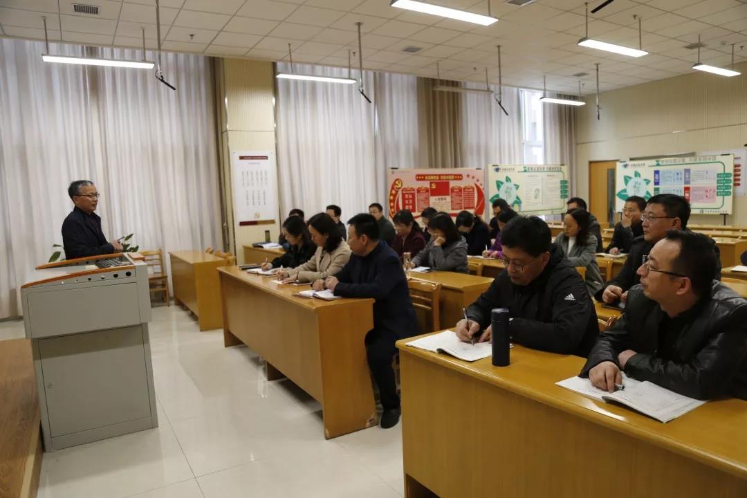 河南新乡一中教育考察团到历城二中交流学习